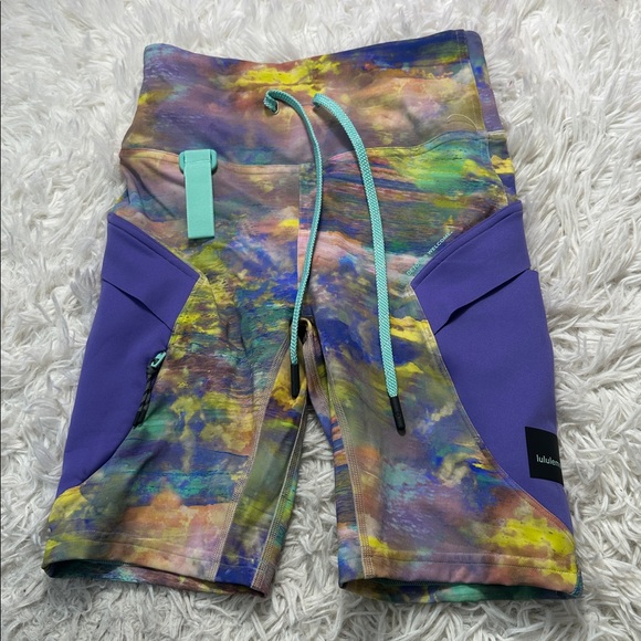 lululemon athletica Pants - Lululemon Cargo Super-High-Rise Hiking Short 8" Altered Nature Multi